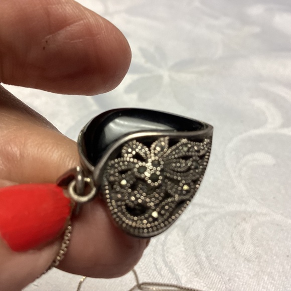 STERLING ONYX HEART LOCKET OPENS FOR PICTURE 🖤 - Picture 4 of 13